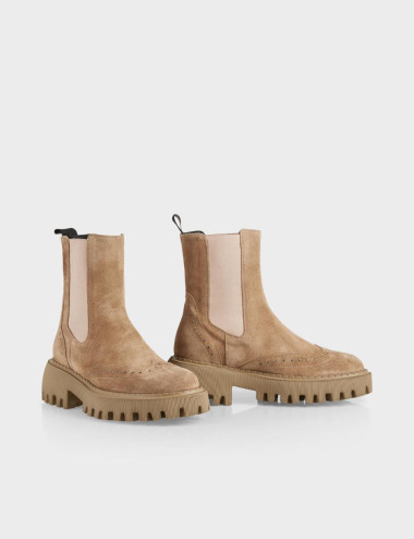 Chelsea boots with studs -...