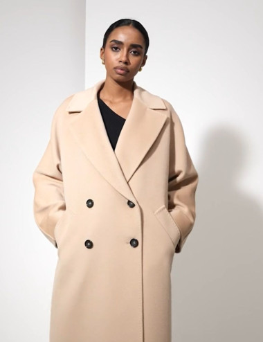 Manteau à double boutonnage...