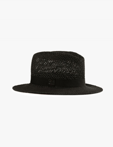 Grand chapeau en paille...