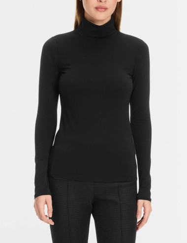 Délicat pull à col roulé...