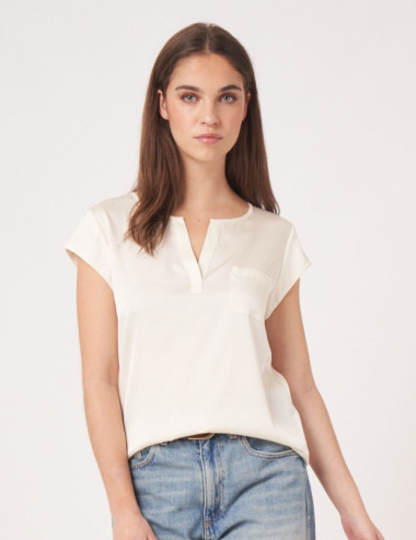 T-shirt en soie et poche...