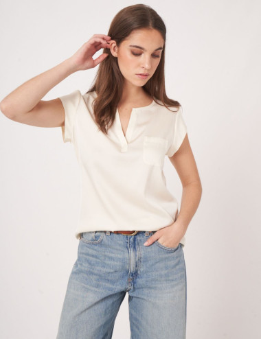 T-shirt en soie et poche...