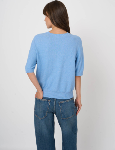 Pull bleu pâle à manches...