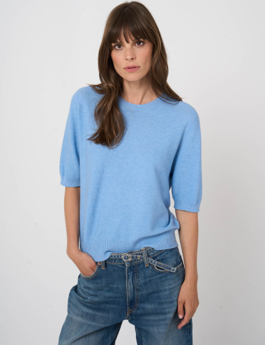 Pull bleu pâle à manches...
