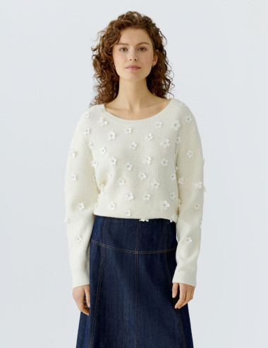 Pull en maille avec fleurs...