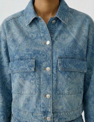 Veste en denim à motif...
