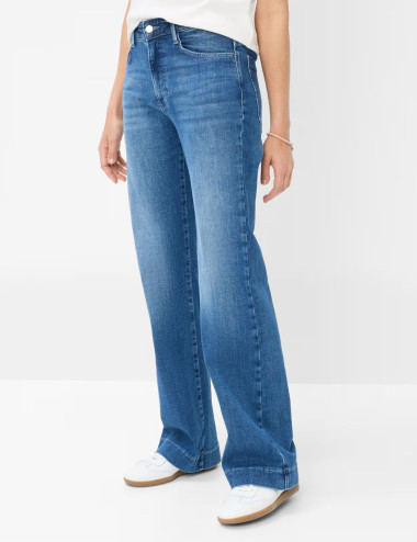 Jean Maine bleu légèrement...